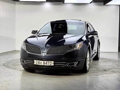 Lincoln MKS