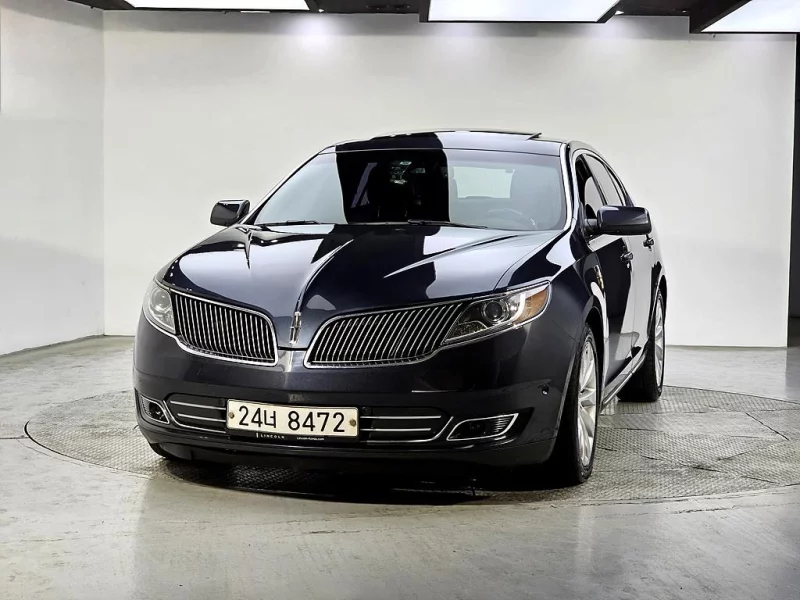 Lincoln MKS