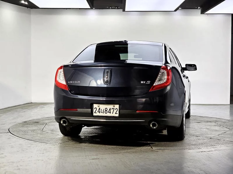 Lincoln MKS