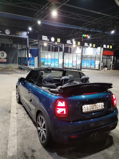 MINI Cooper Convertible