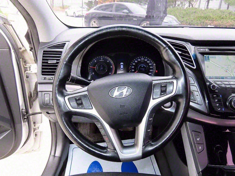 Hyundai I40