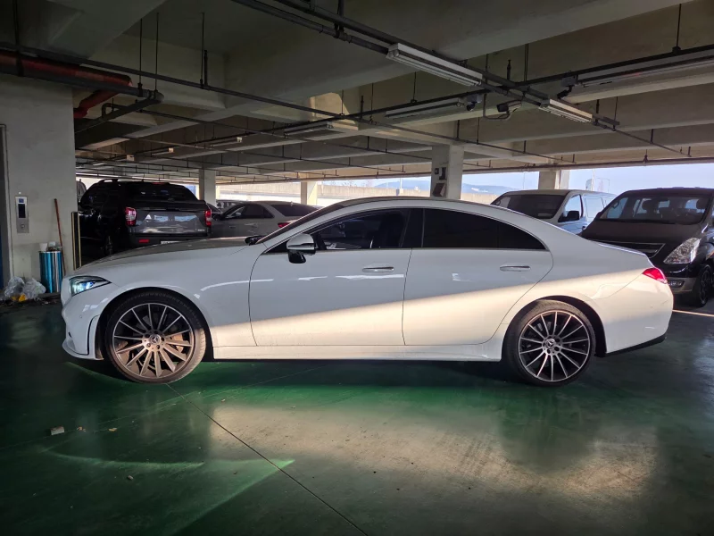 Mercedes-Benz CLS-Class