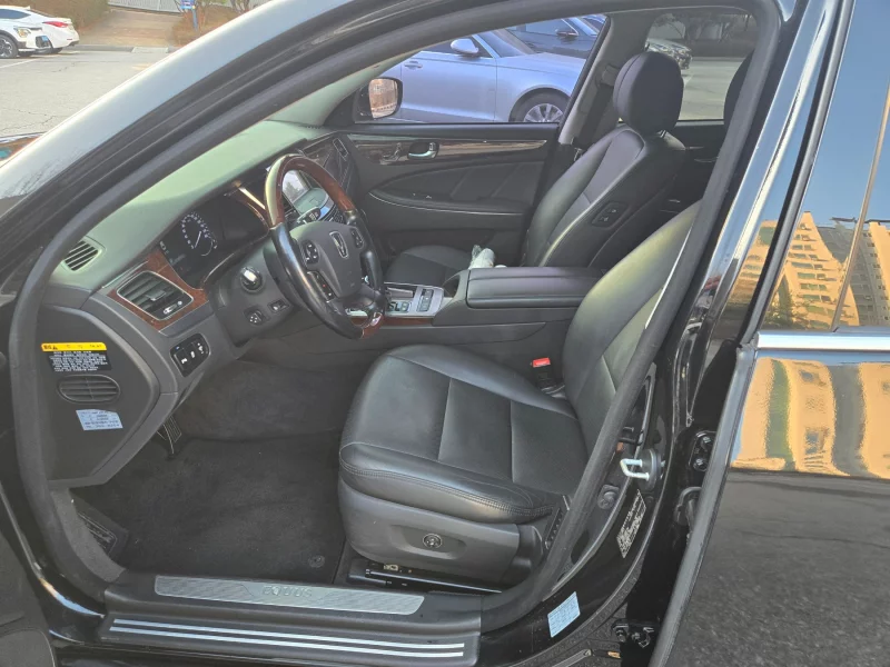 Hyundai Equus