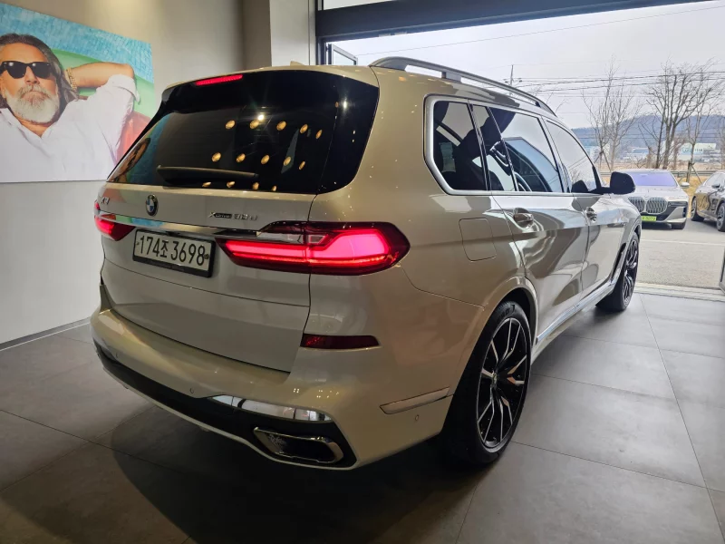 BMW X7