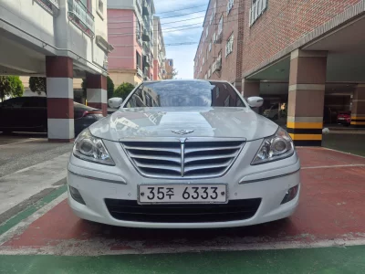 Hyundai Genesis