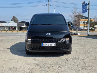 Hyundai Staria