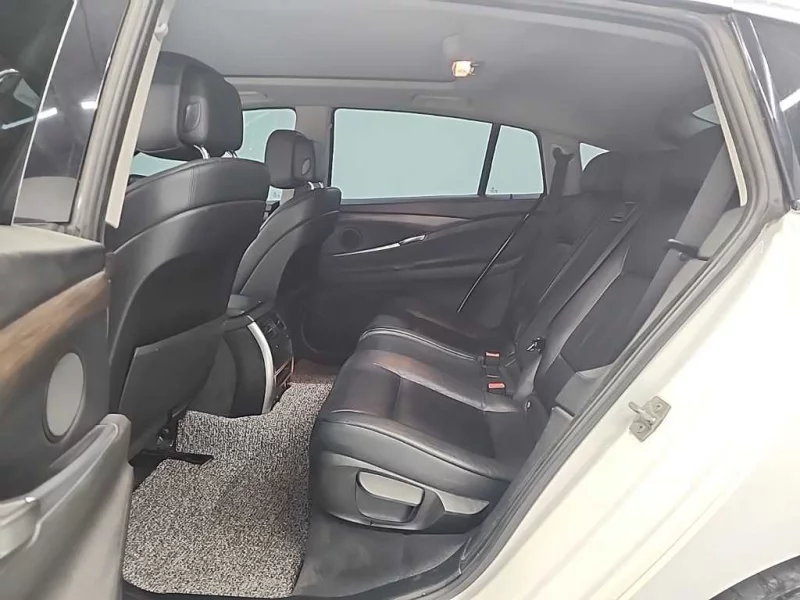 BMW 5-Series Gran Turismo