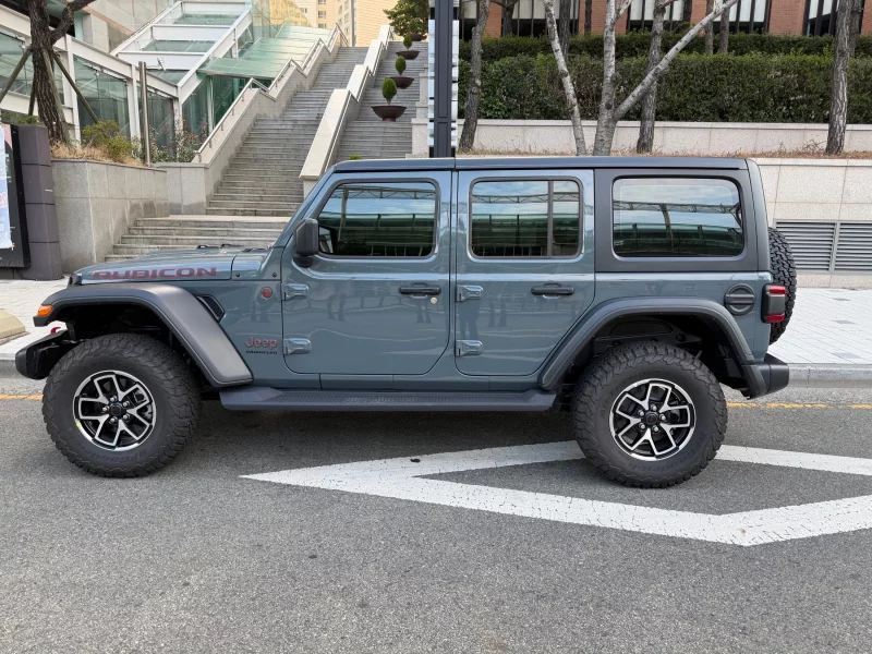 Jeep WRANGLER