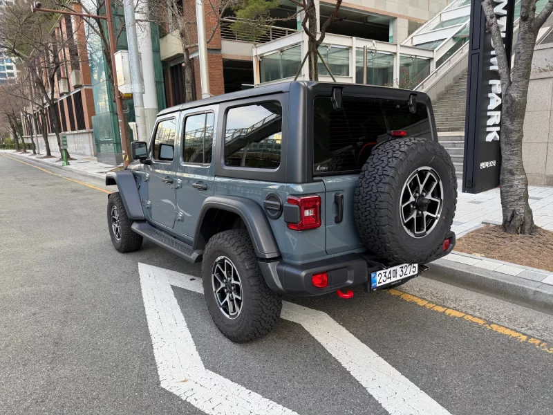 Jeep WRANGLER