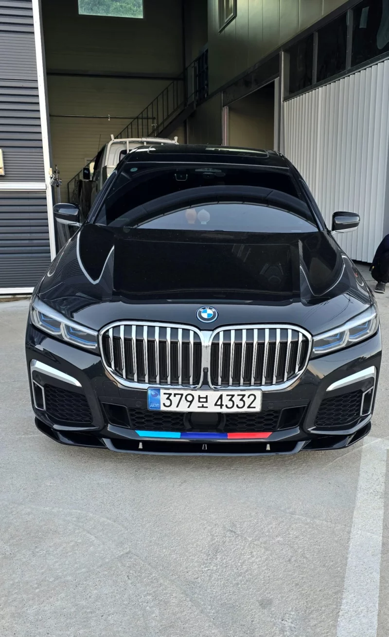 BMW 7-Series