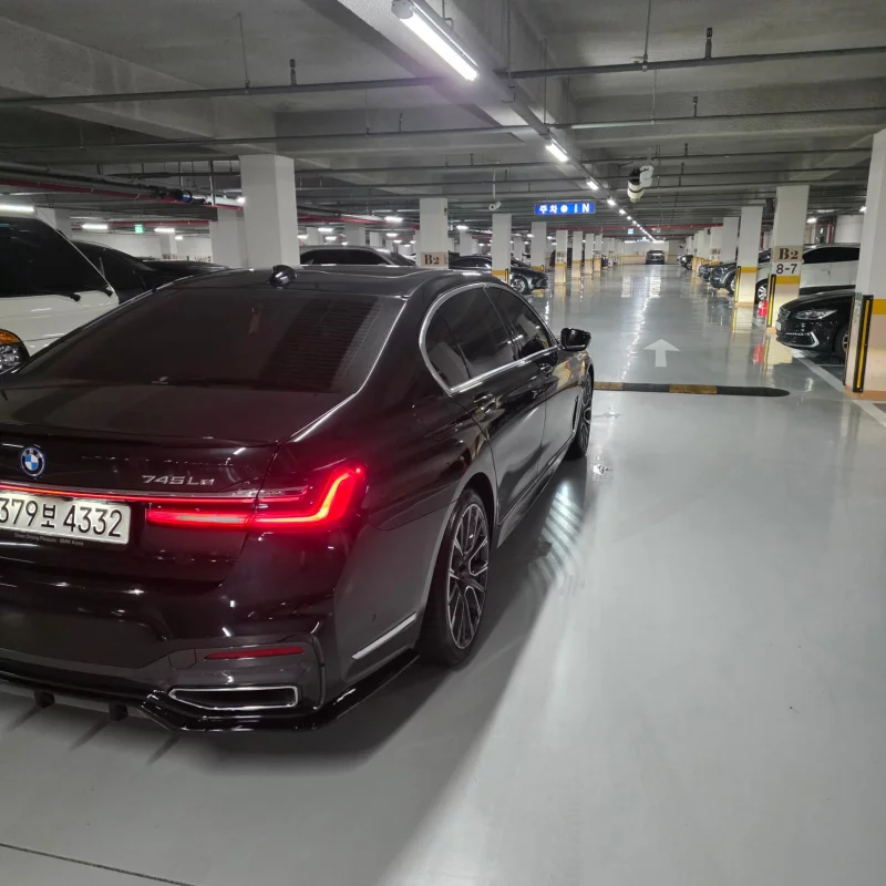 BMW 7-Series