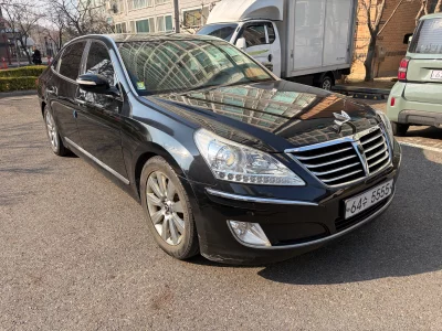 Hyundai Equus