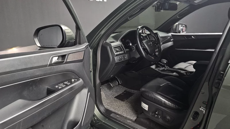 SsangYong Rexton Sports Khan