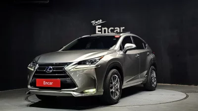 Lexus NX300h