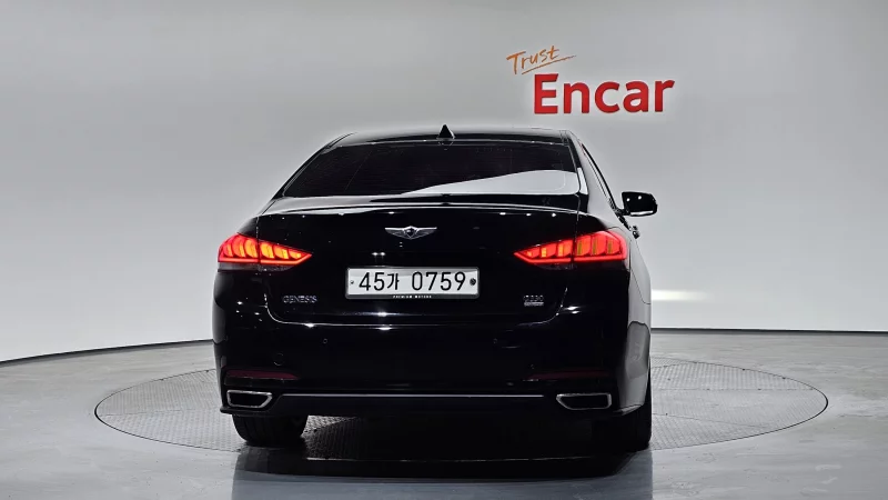 Hyundai Genesis