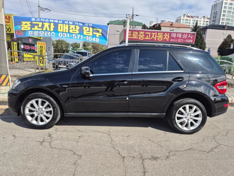 Mercedes-Benz M-class