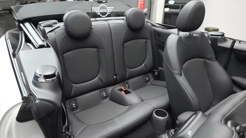 MINI Cooper Convertible