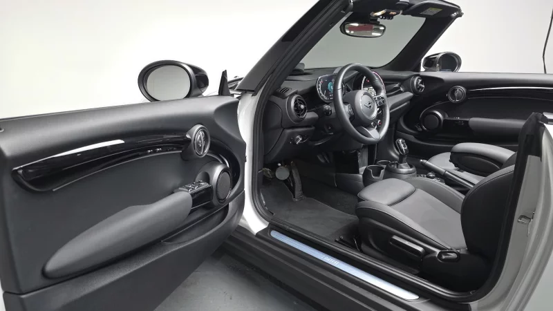 MINI Cooper Convertible