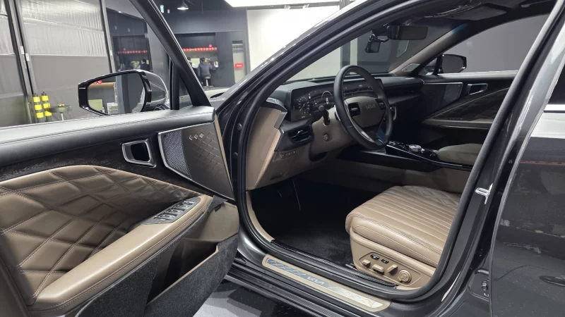 Kia K8