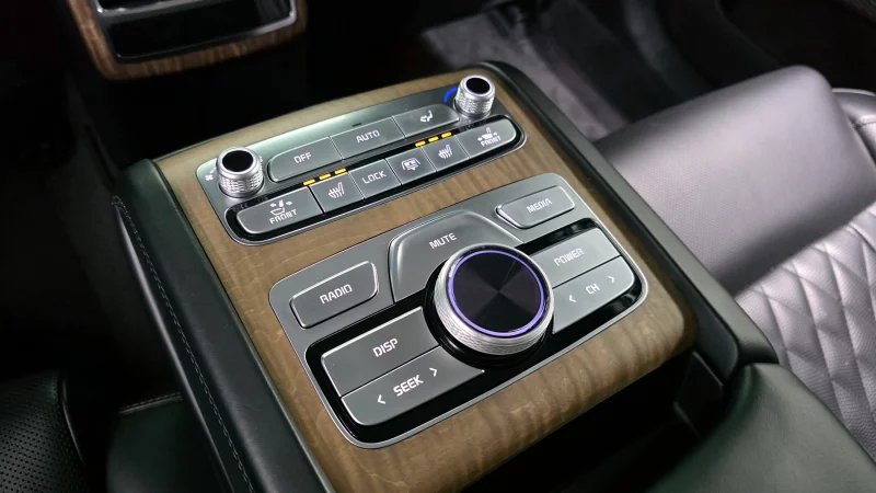 Kia K9