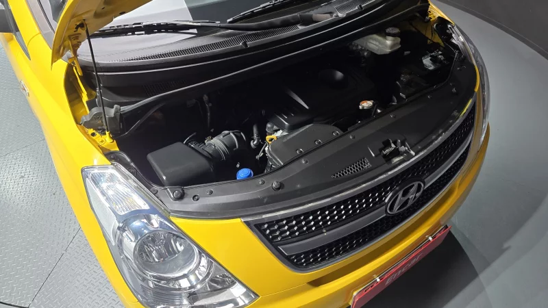 Hyundai Grand Starex