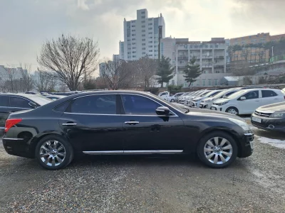 Hyundai Equus