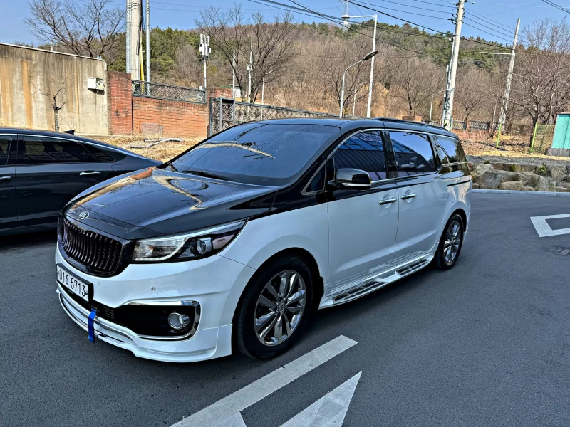 Kia Carnival