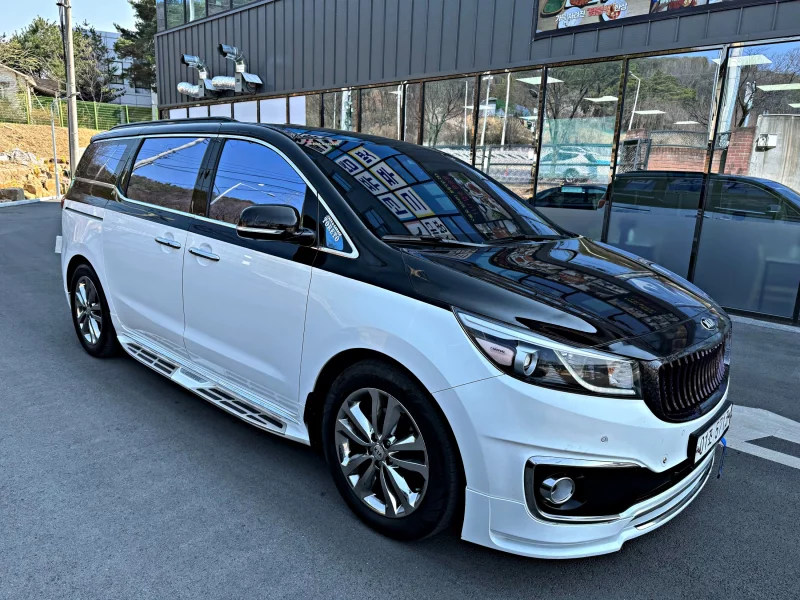 Kia Carnival
