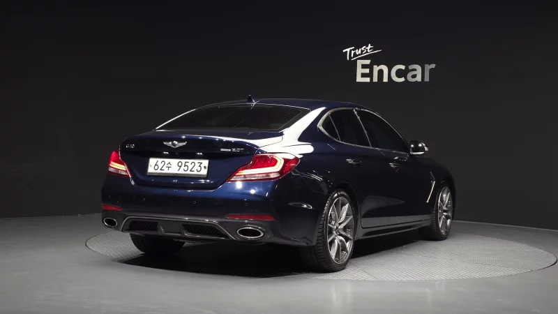 Genesis G70