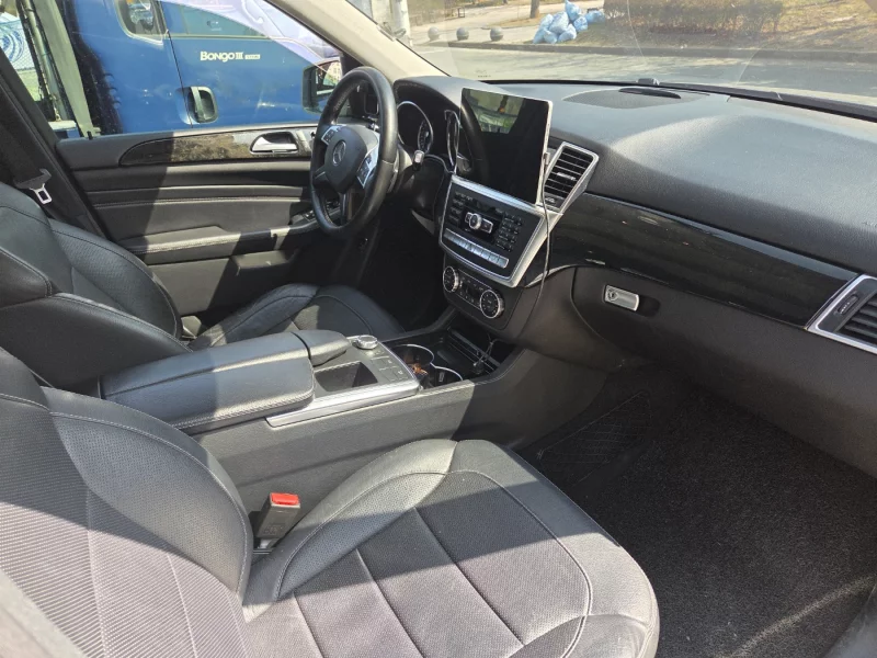 Mercedes-Benz M-class