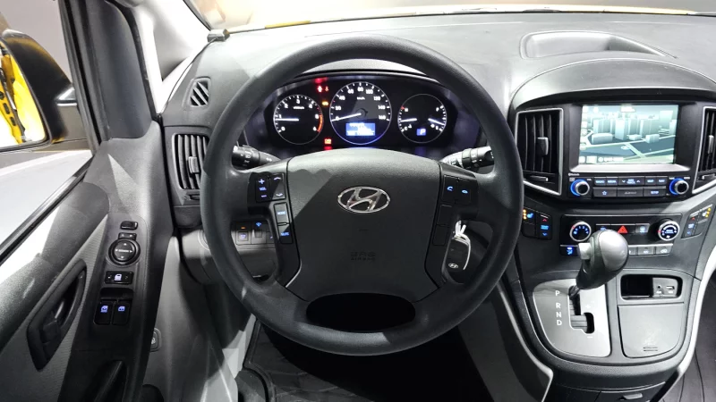 Hyundai Grand Starex