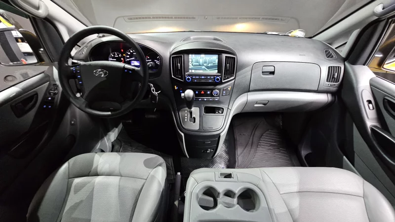 Hyundai Grand Starex