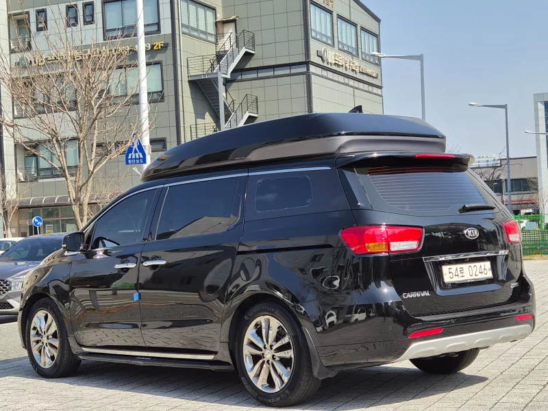 Kia Carnival