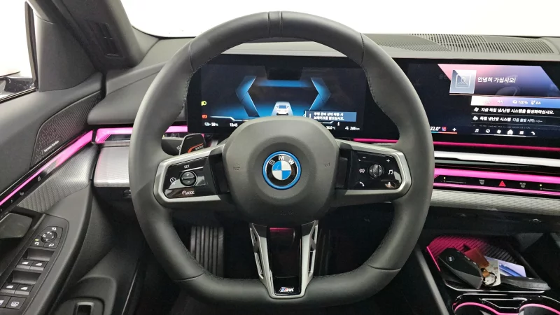 BMW i5