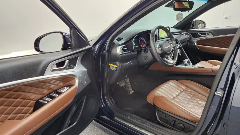 Genesis G70