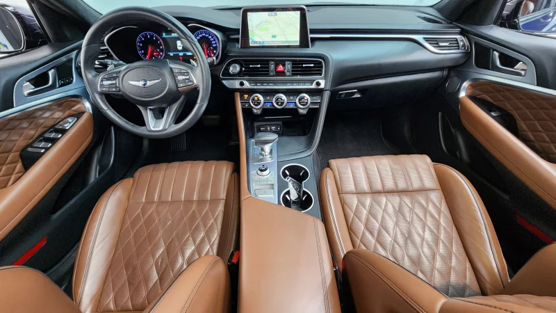 Genesis G70