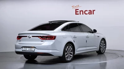 Renault SM6