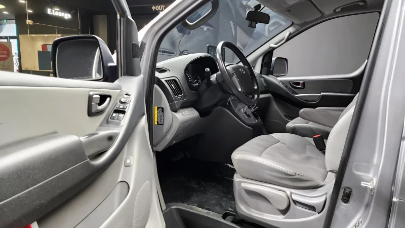 Hyundai Grand Starex