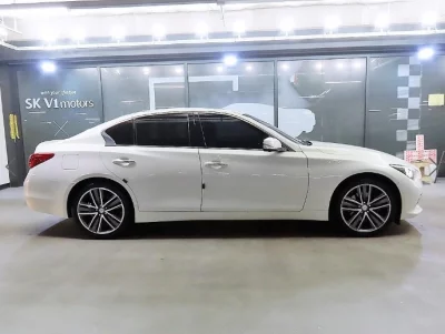 Infiniti Q50