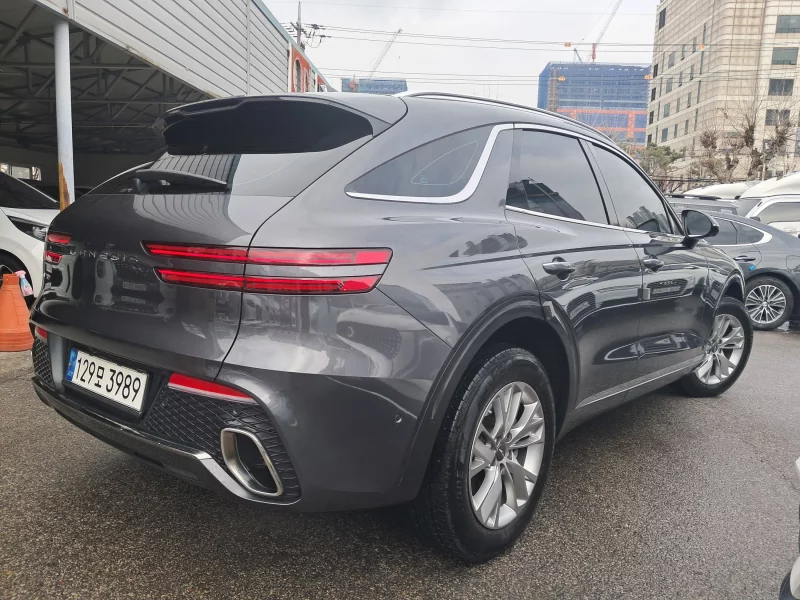 Genesis GV70