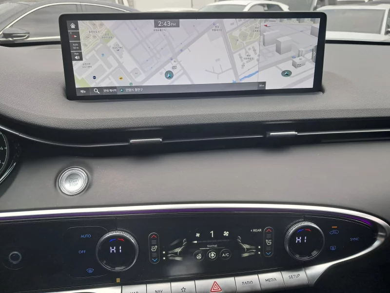 Genesis GV70