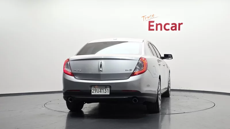 Lincoln MKS