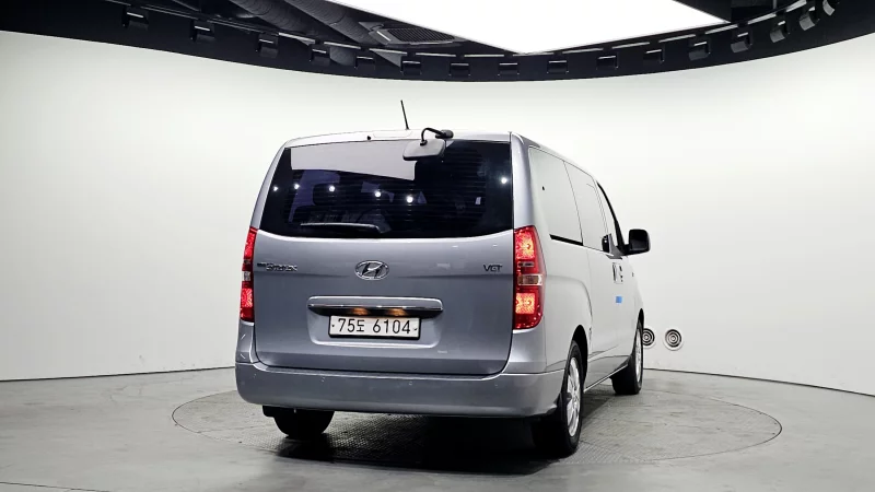 Hyundai Grand Starex
