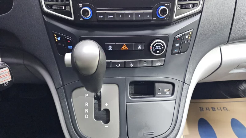 Hyundai Grand Starex