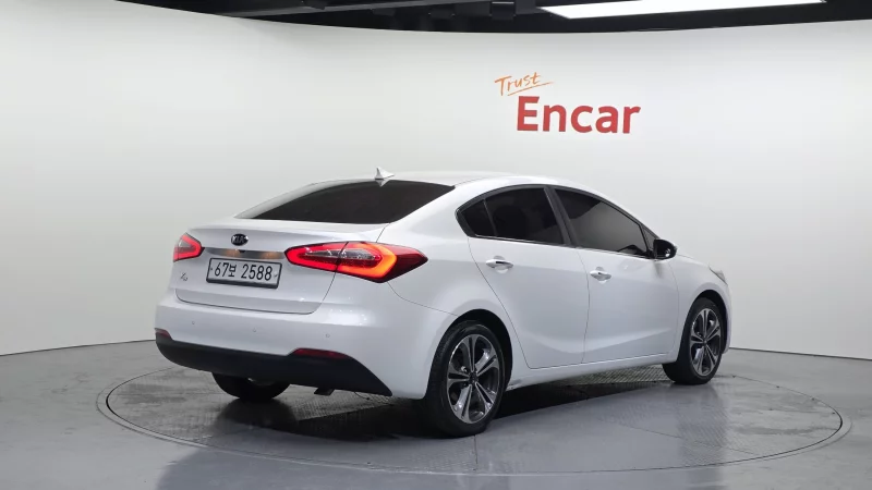 Kia K3