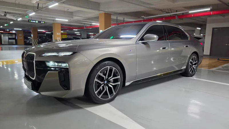 BMW 7-Series