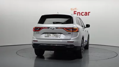 Renault QM6