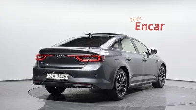 Renault SM6