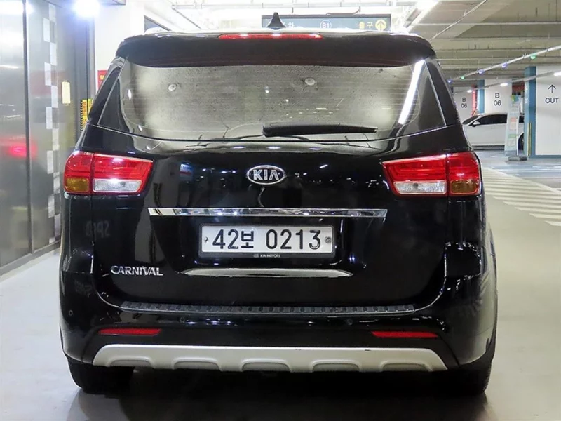Kia Carnival