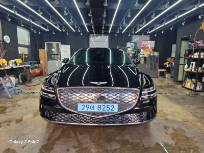 Genesis Electrified G80